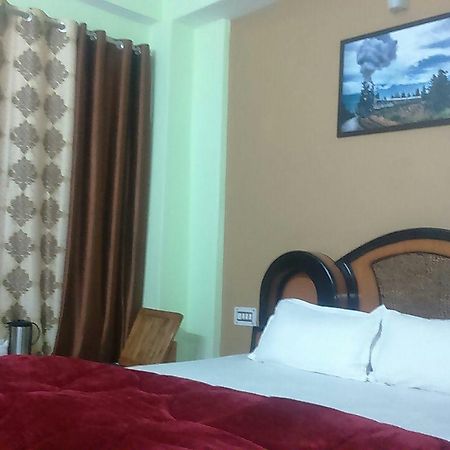Hotel Mansarovar Banjar Экстерьер фото
